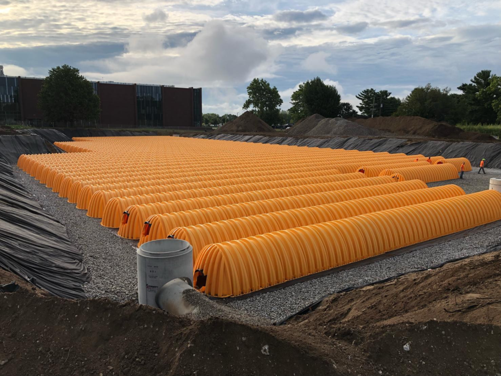 StormTech sistema de cámaras para detención y retención para drenaje pluvial